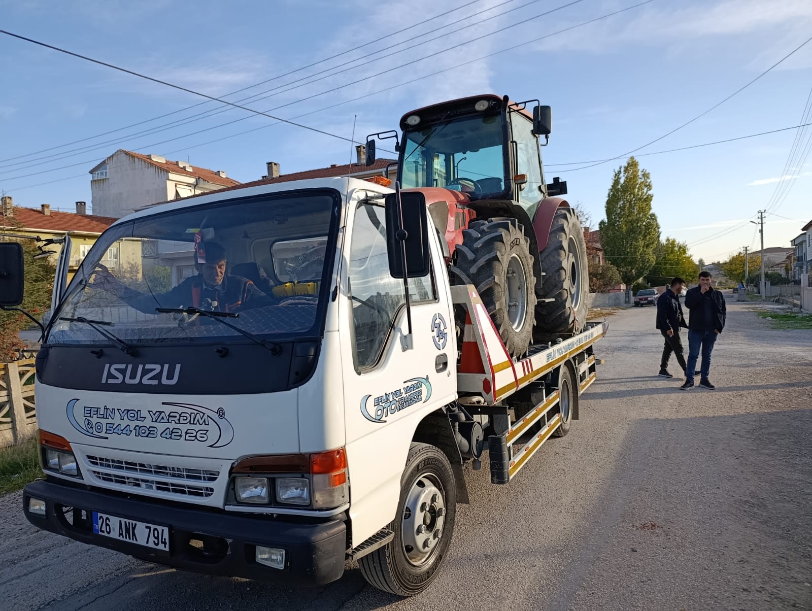 Eflin Oto Kurtarıcı Traktör Kurtarma Hizmeti